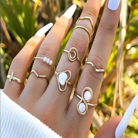Gold 9pc Heart Ring Set - Picture 1 of 2
